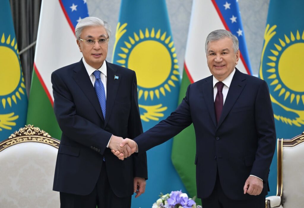 Мемлекет басшысы Өзбекстан Президенті Шавкат Мирзиёевпен келіссөз жүргізді