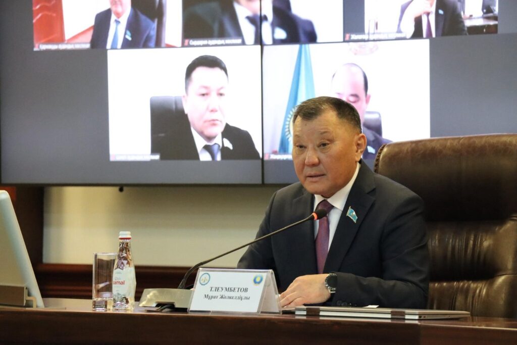 ҚЫЗЫЛОРДАДА ОБЛЫСТЫҚ МӘСЛИХАТ ТӨРАҒАСЫ КОНСТИТУЦИЯЛЫҚ РЕФОРМАЛАРҒА АРНАЛҒАН КЕЗДЕСУ ӨТКІЗДІ