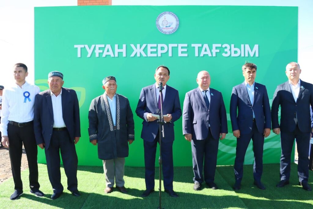 ТҮЛЕКТЕР ТАРТУ РЕТІНДЕ АМАНКЕЛДІ АУЫЛЫНЫҢ КІРЕБЕРІСІНЕ ЖАҢА ҚАҚПА ОРНАТТЫ
